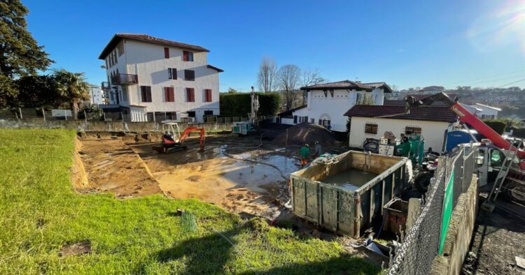 Photographie de la vue extérieur du chantier de la villa Molinie